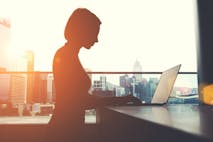 10 Top European Business Schools Offering Online MBAs
