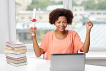 Is the Online Degree Hype Real? 5 Pros and Cons for Distance Learning