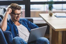 Is the Online Degree Hype Real? 5 Pros and Cons for Distance Learning