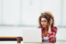 Is the Online Degree Hype Real? 5 Pros and Cons for Distance Learning