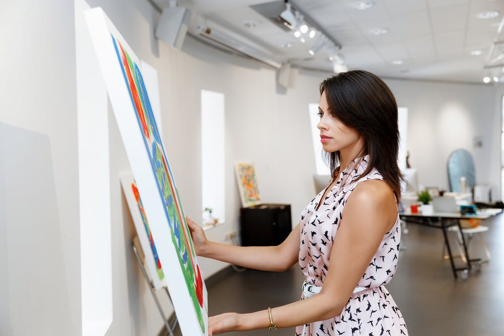 art consultant.jpg