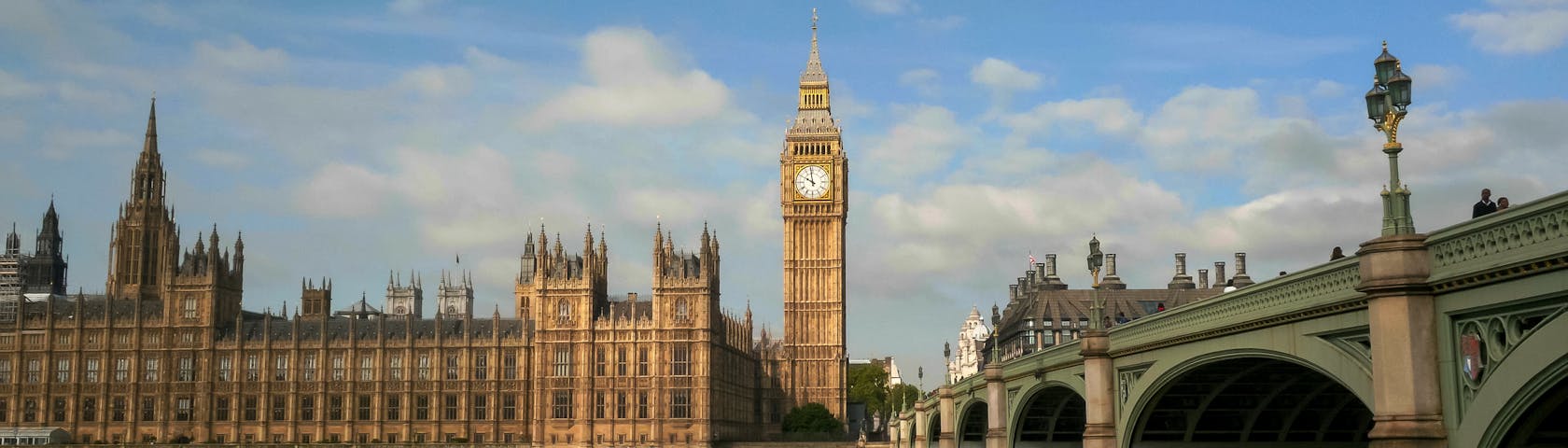 University Tuition Fees For International Students Applying