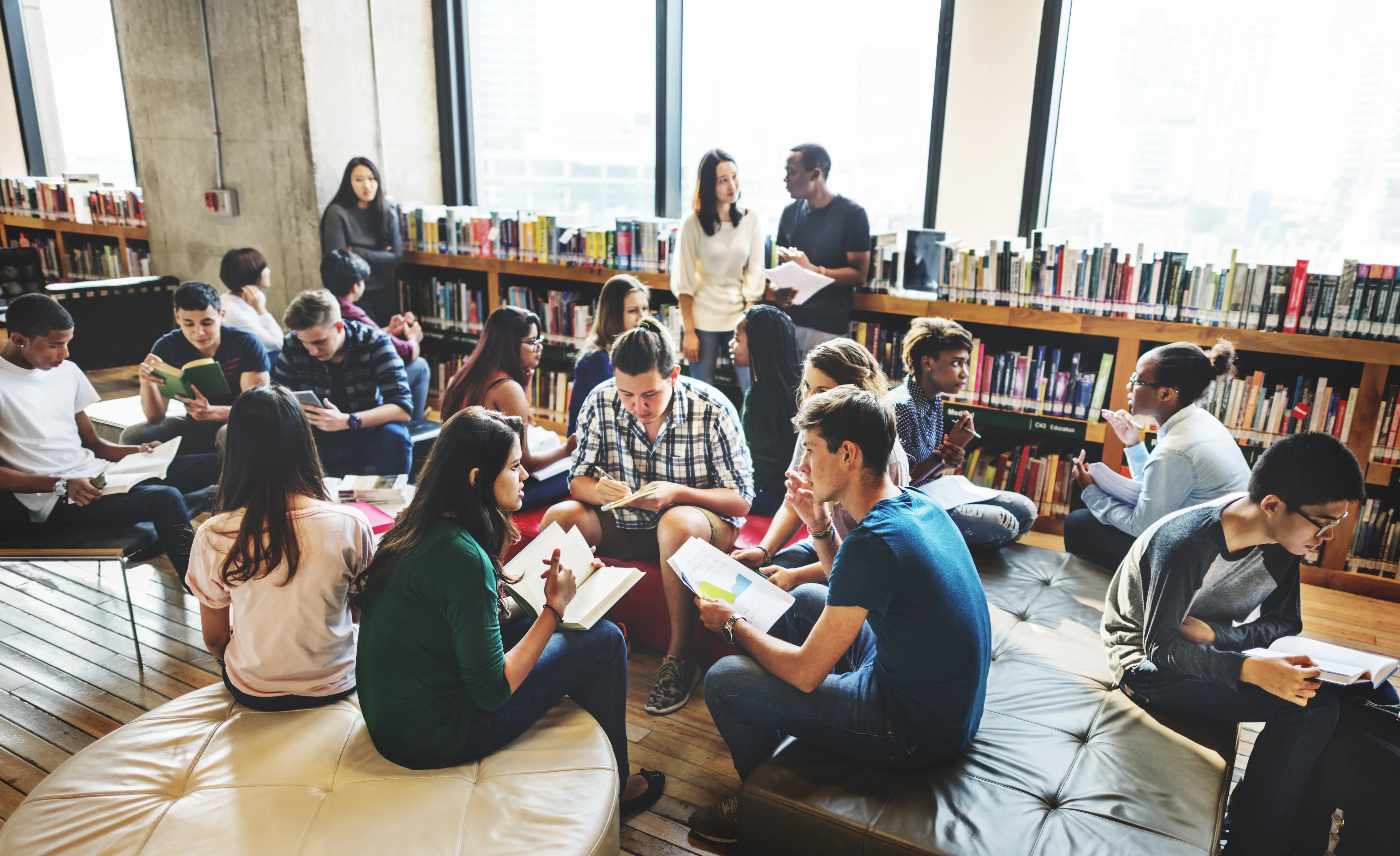 Group of Liberal Arts students. Study a Liberal Arts degree abroad.