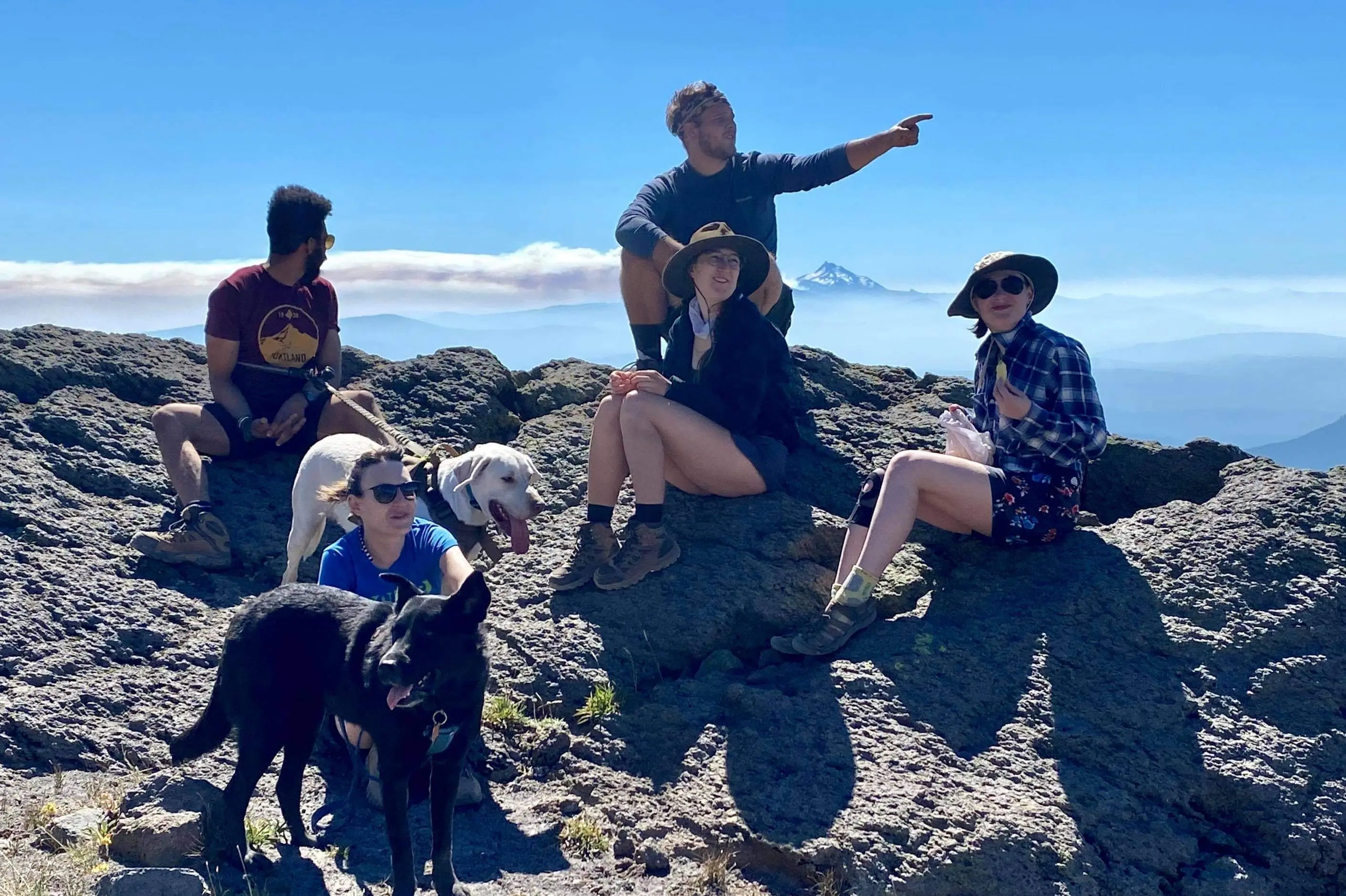 Studyportals Scholarship Awards Winner 2022, Jaykob Wood together with his friends on a hike