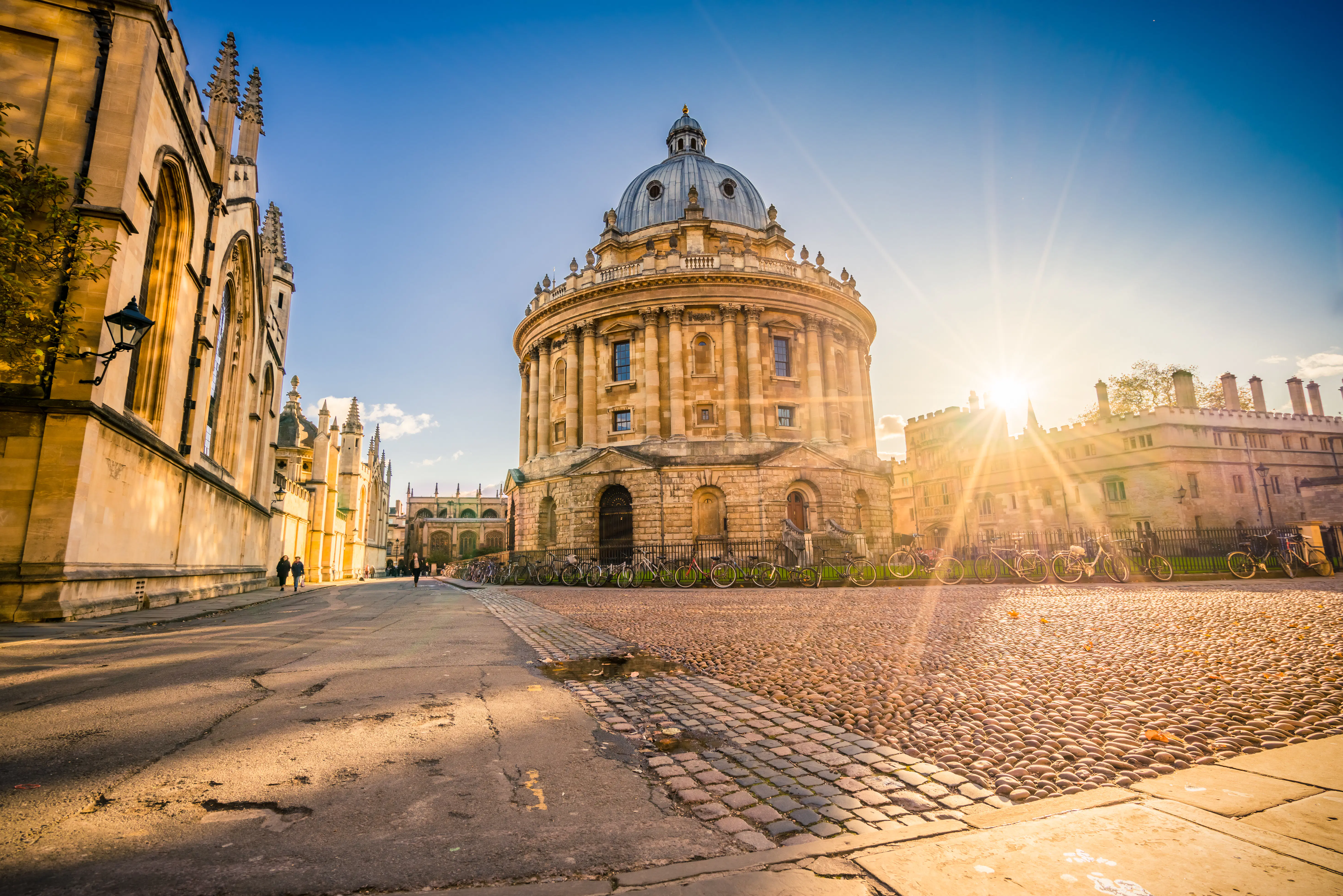 Visit Oxford while studying in the UK