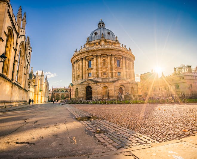 Visit Oxford while studying in the UK