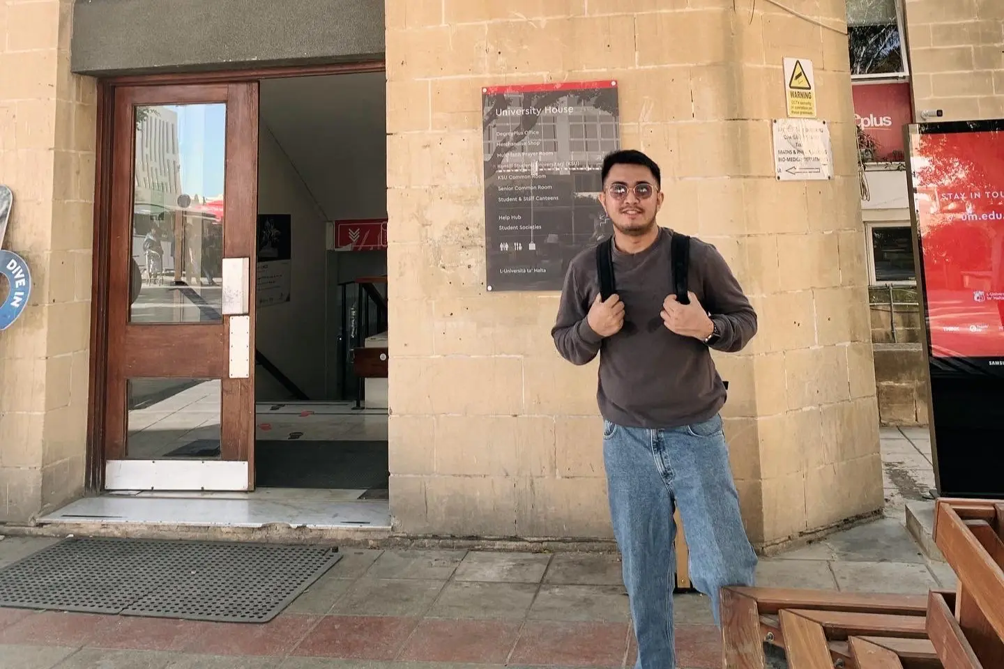 John Vincent Reyes studies Pharmacy in Malta
