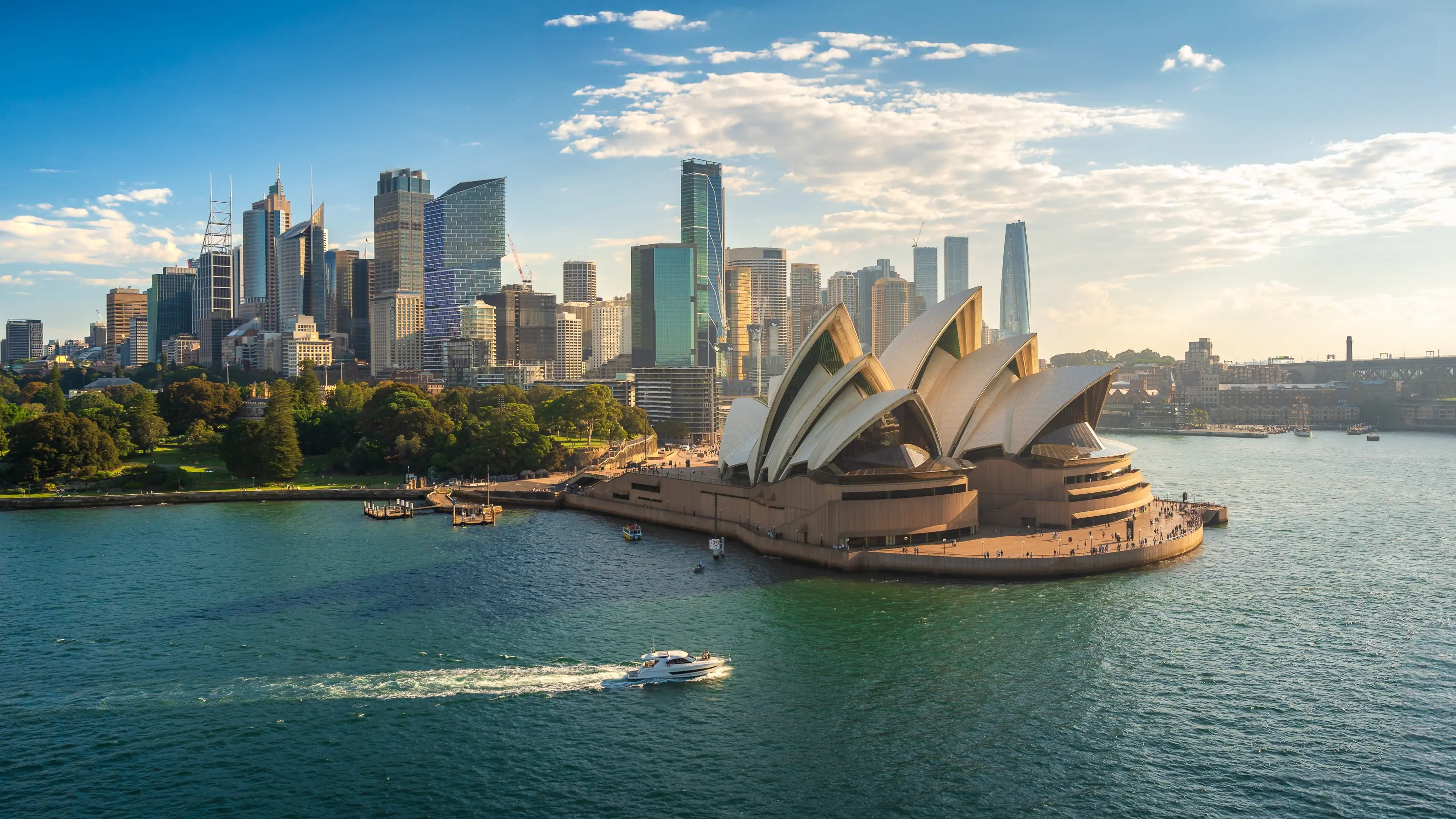 Top Study Abroad Destinations for US Bachelor's Students