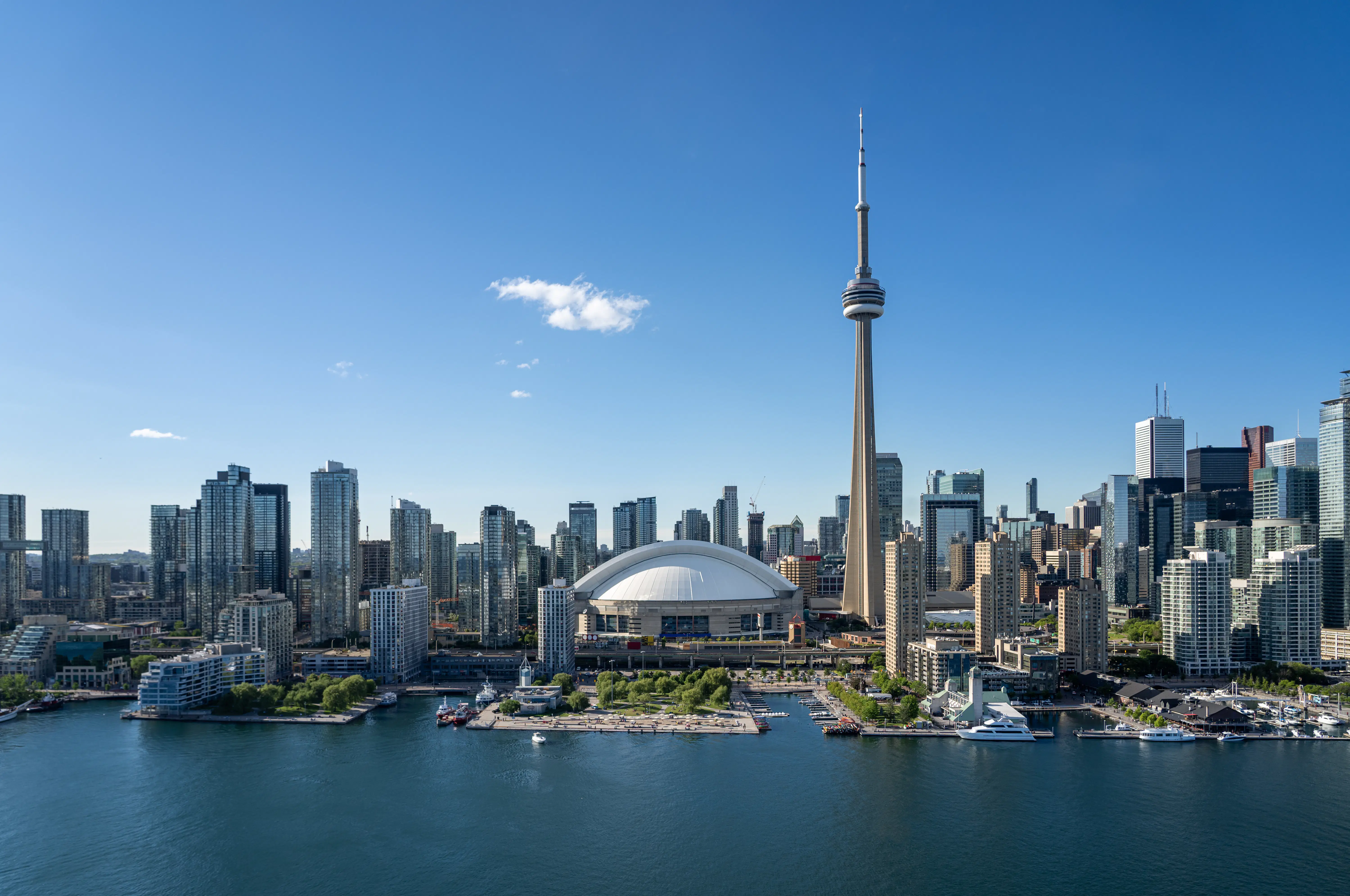 Top Study Abroad Destinations for US Bachelor's Students