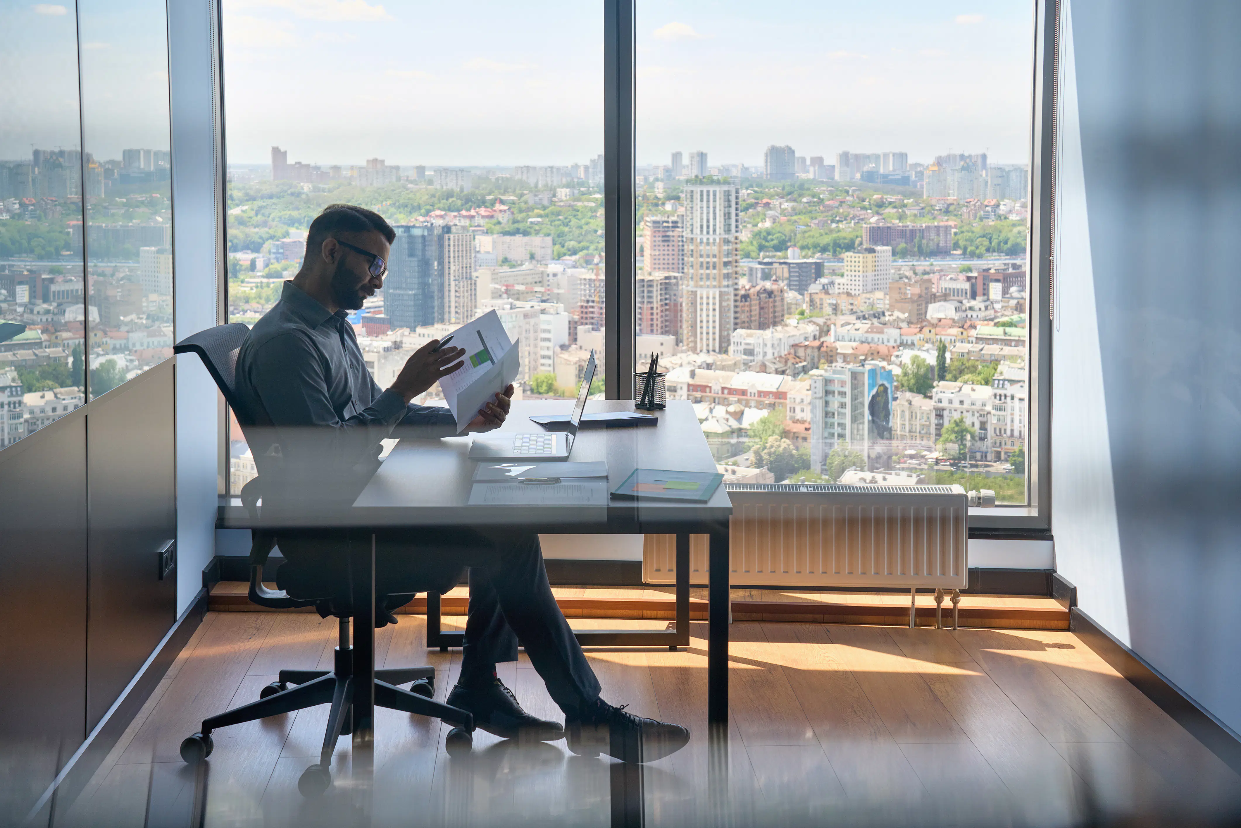 How to Become an Investment Banker
