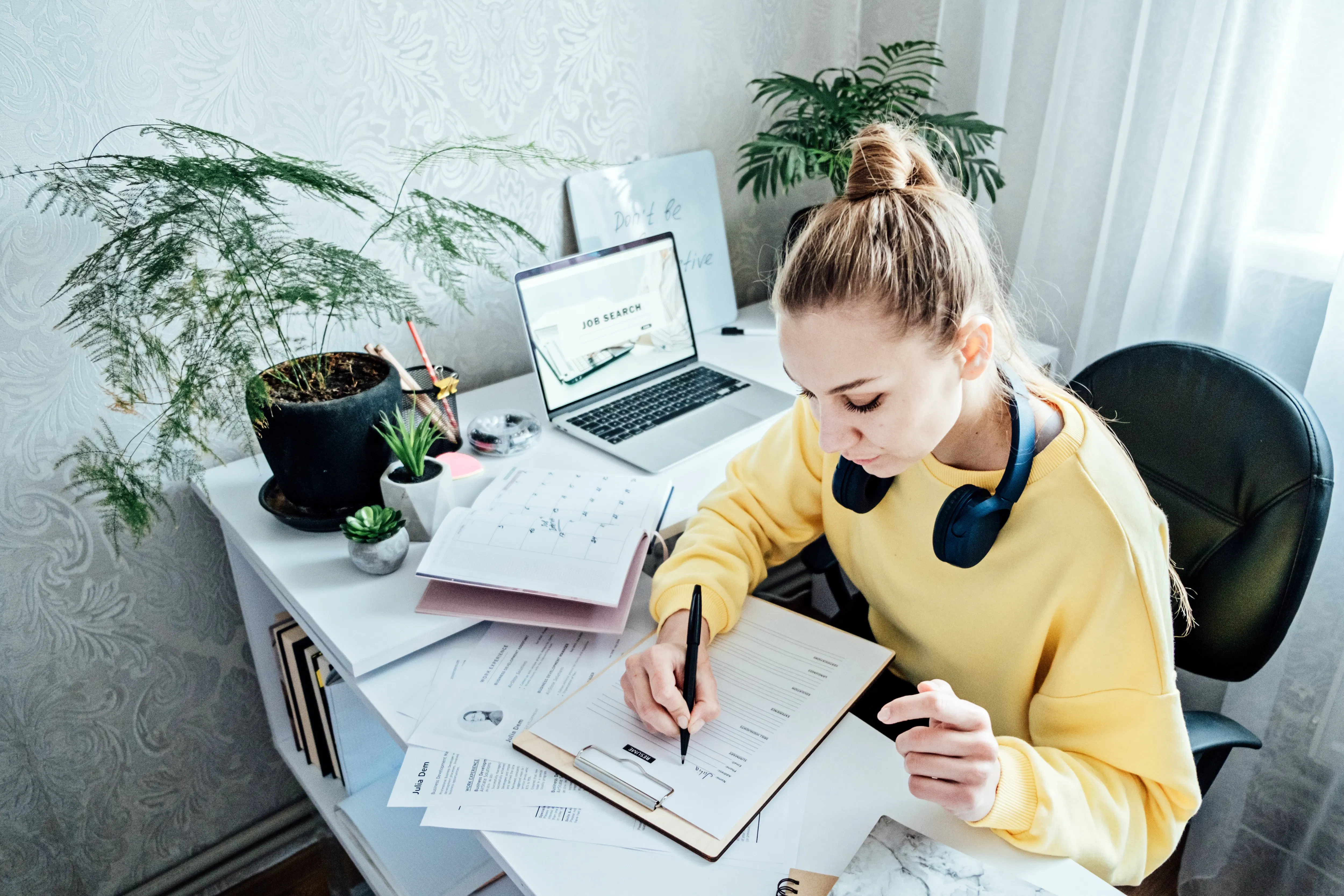 Management accounting vs financial accounting: what's the difference and what's right for me