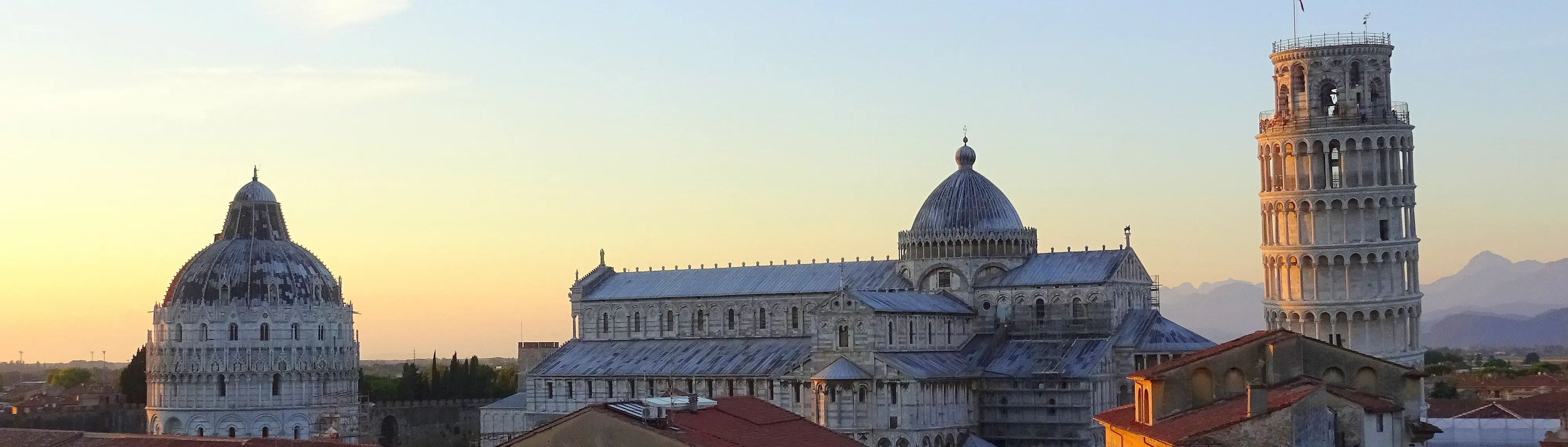 Study cover for Writing the Essay Beyond Borders