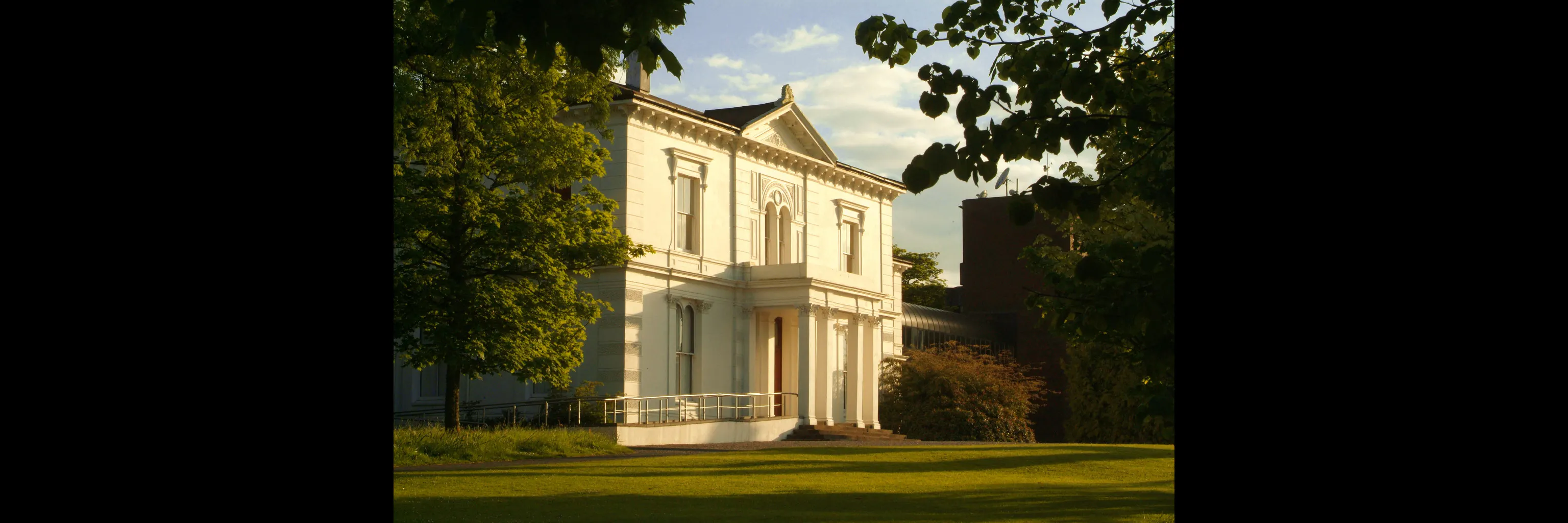 Study cover for Applied Linguistics (International) - Pre-Master's Programme