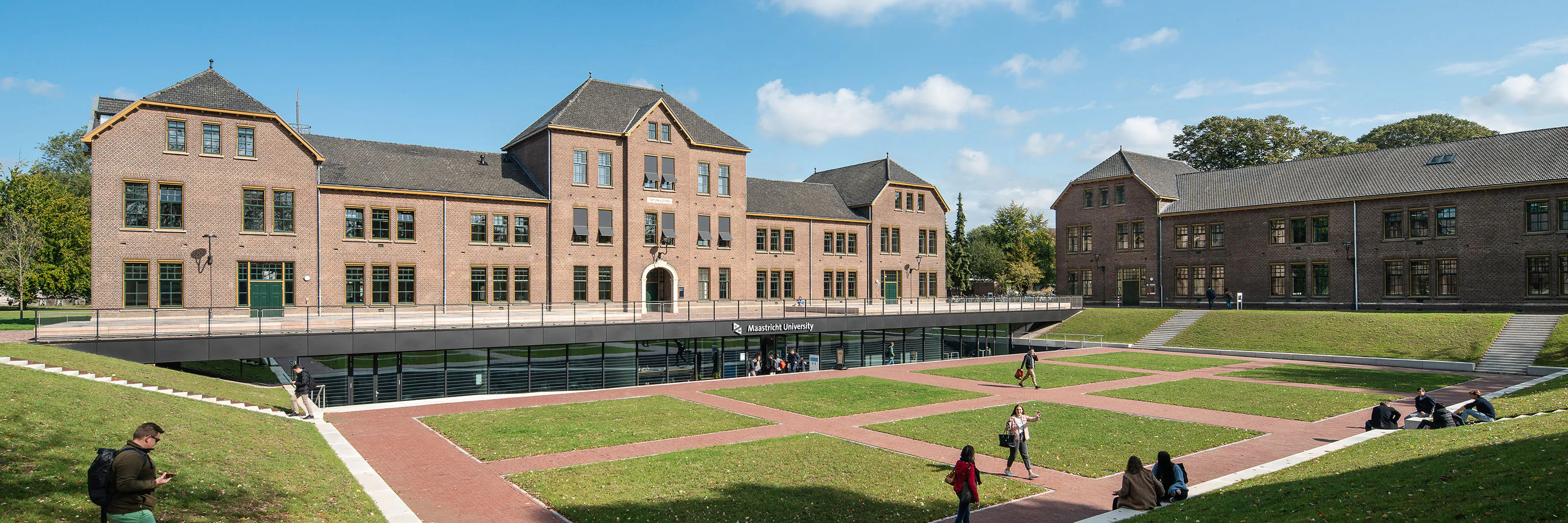 Study cover for Strategic Leadership