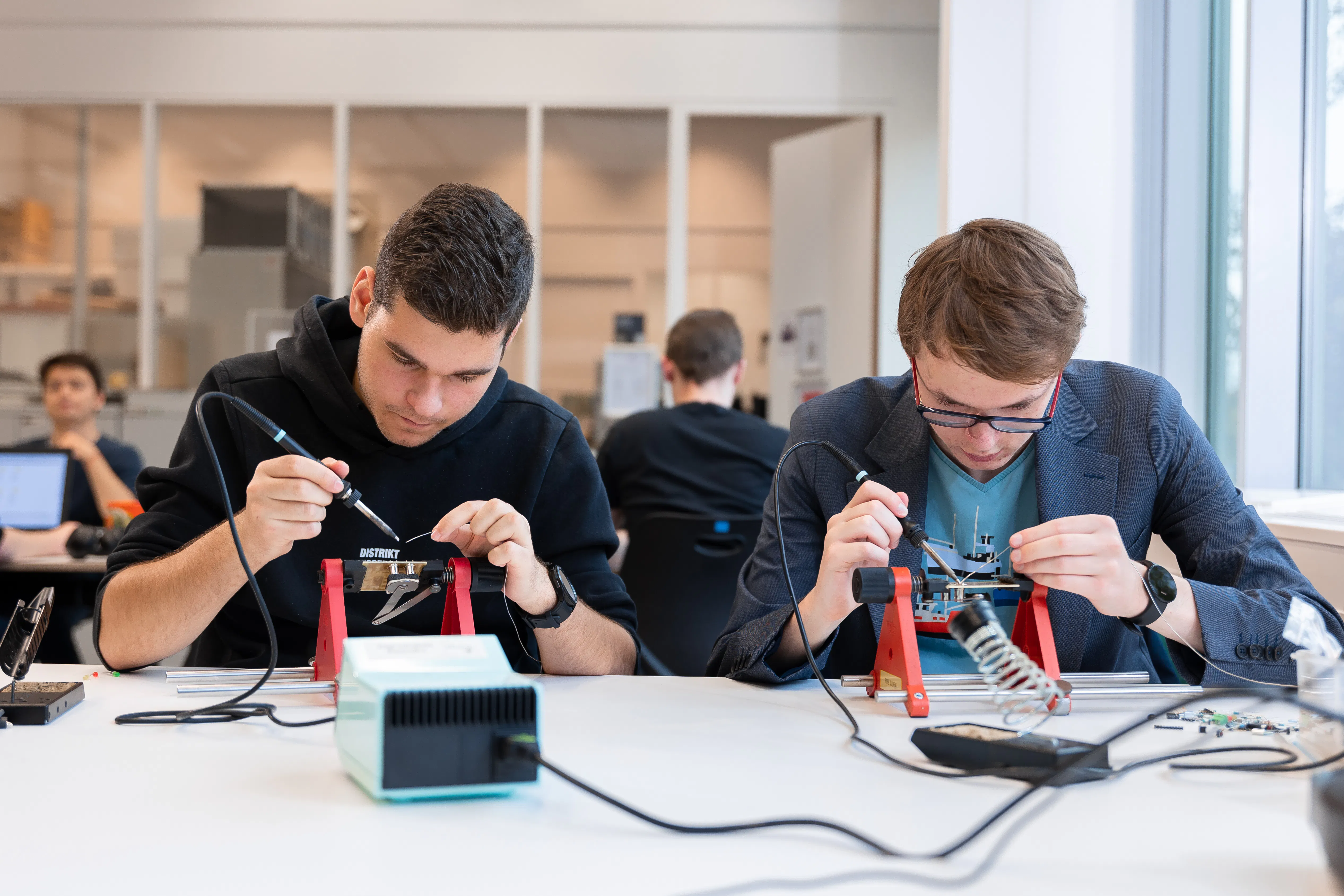 Study cover for Electrical and Electronic Engineering