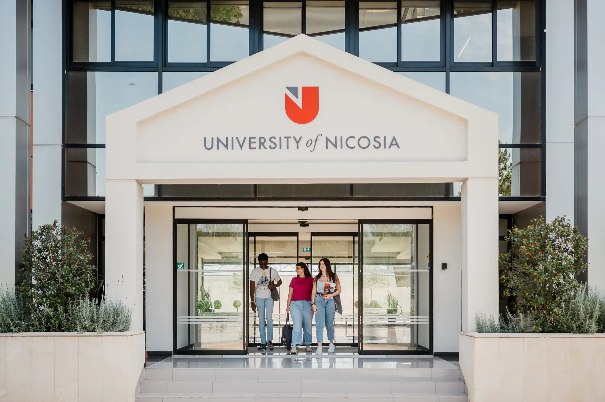 342811