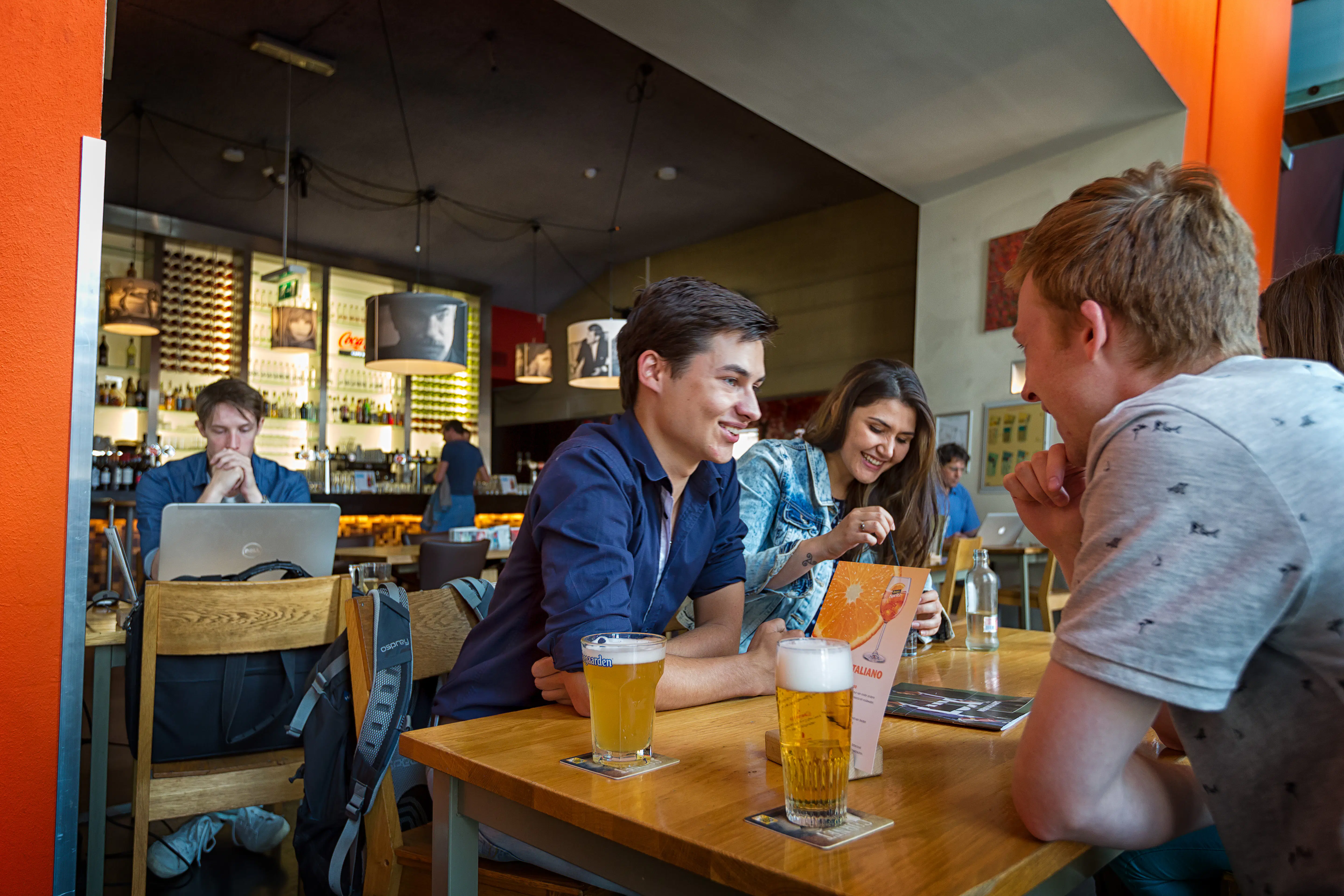 53296