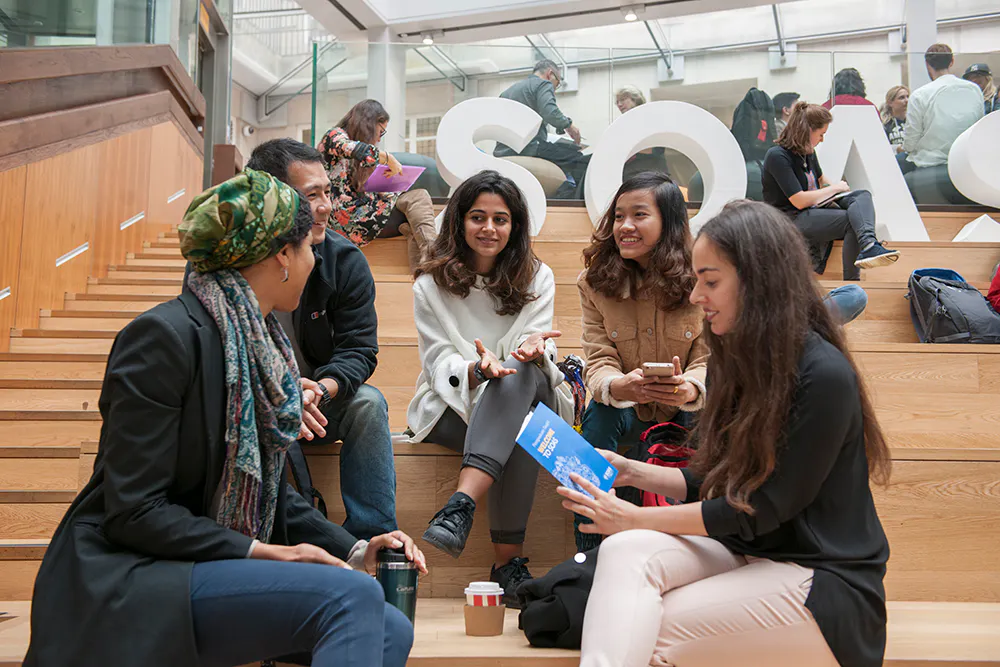 242585