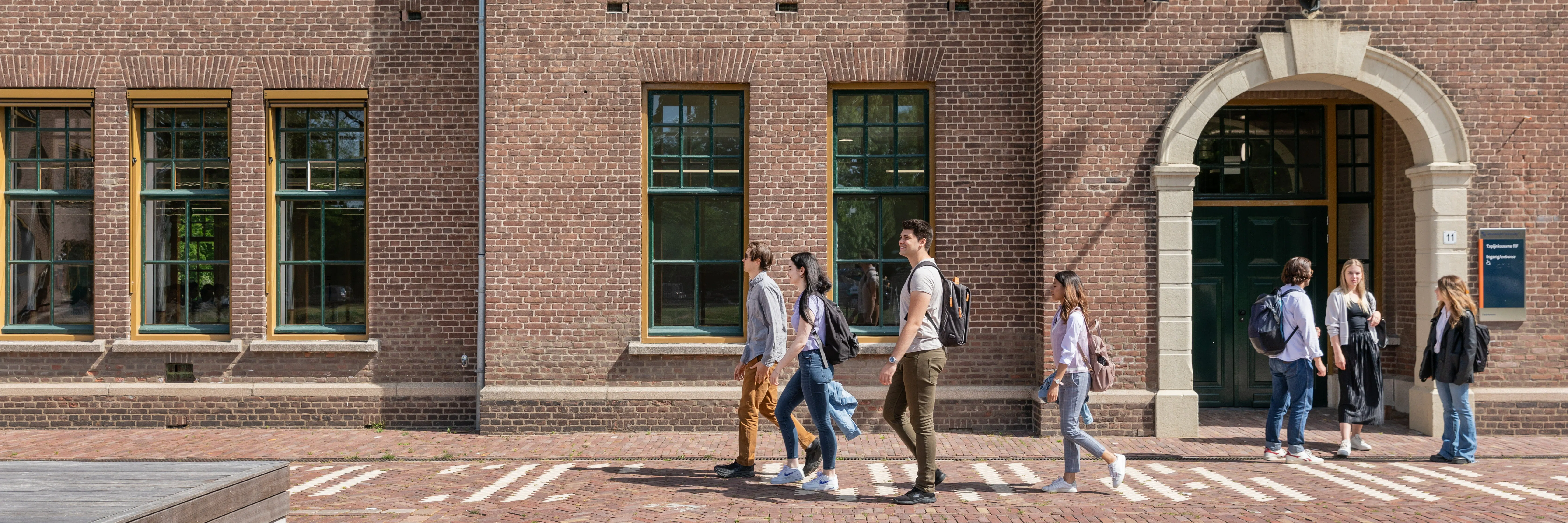 Study cover for International Business - Strategy and Innovation