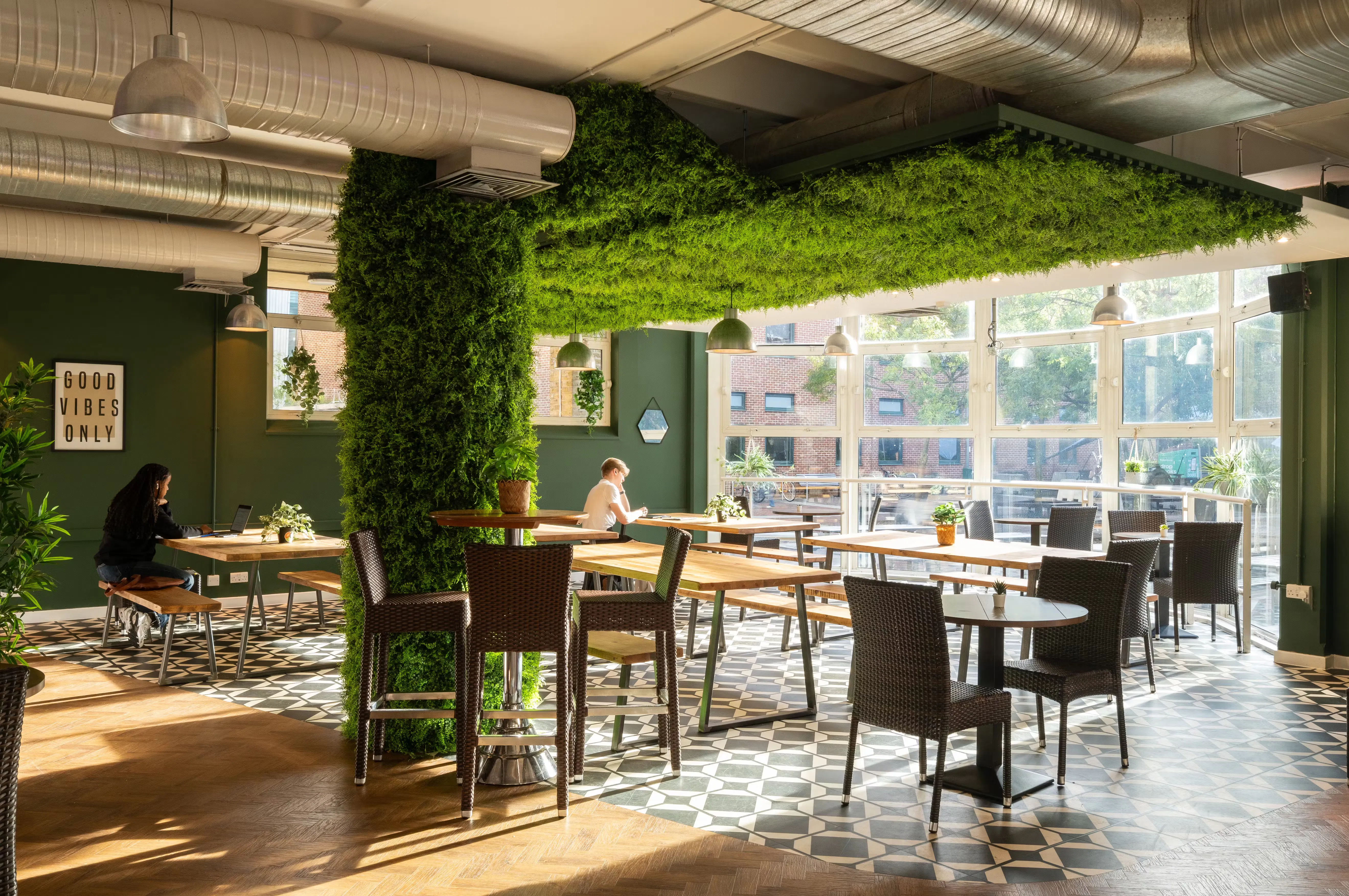 294697