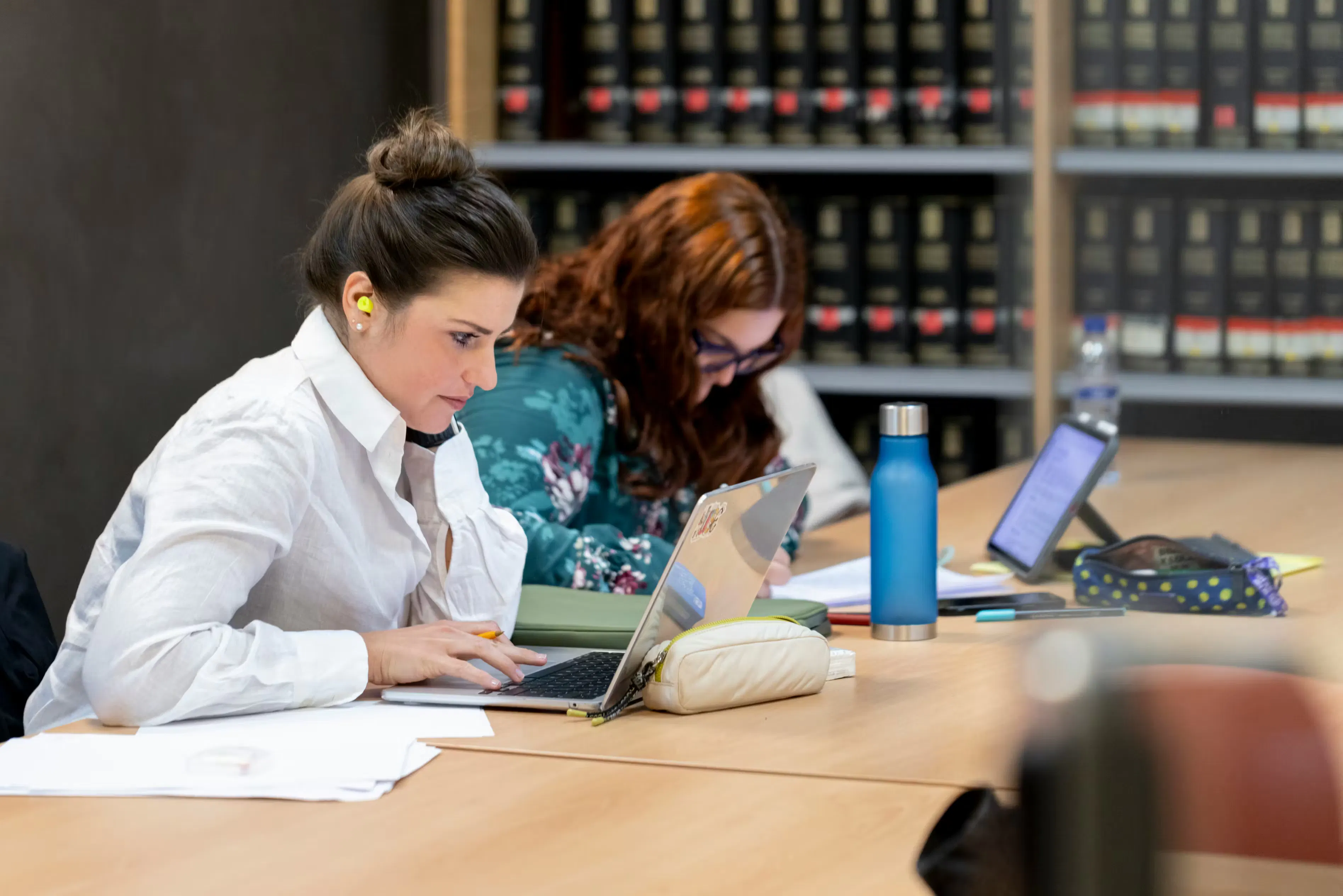 Study cover for Logistics and International Trade (Official Master)