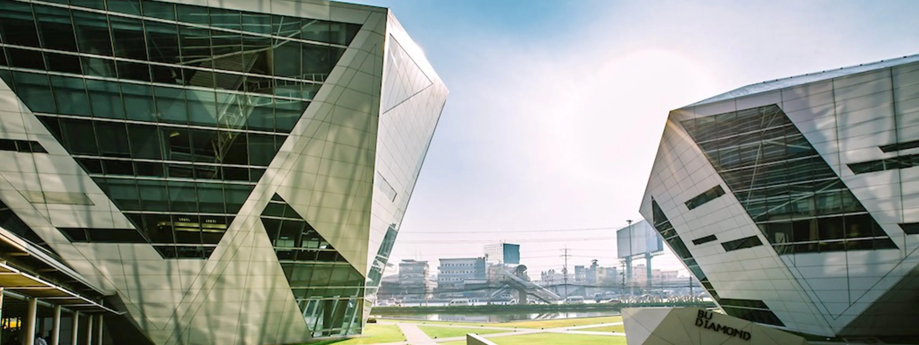 Study cover for Engineering in Electrical and Computer Engineering (International Program)