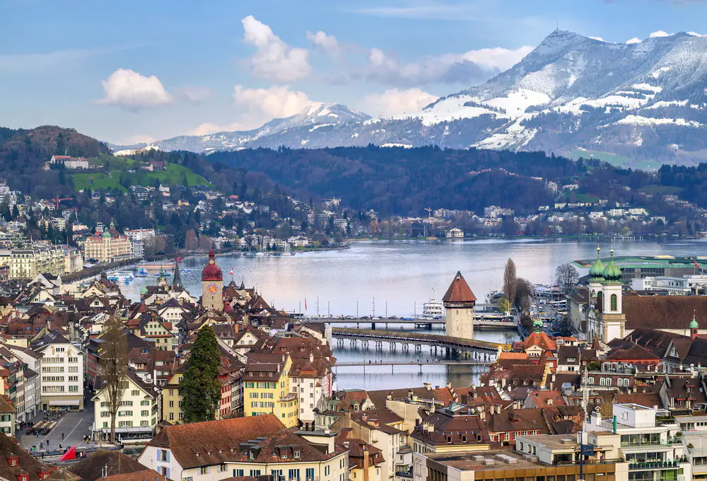 student life switzerland.jpg
