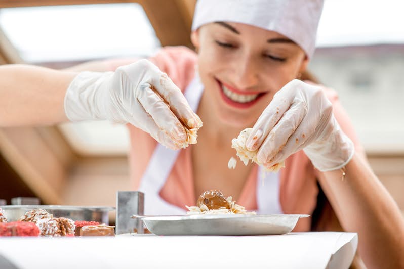 Top 3 International Study Destinations for Becoming a Chef in 2022 -  MastersPortal.com