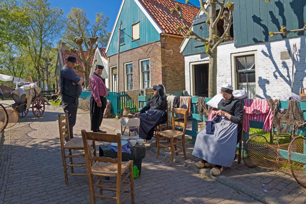 pros and cons netherlands life.jpg